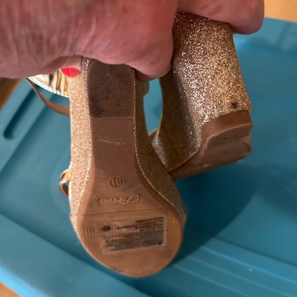 Forever 21 Gold Wedge Sandals with Ankle Strap - Picture 8 of 8